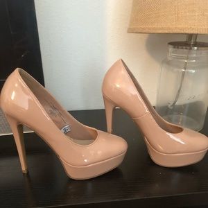 Size 7 1/2 heels